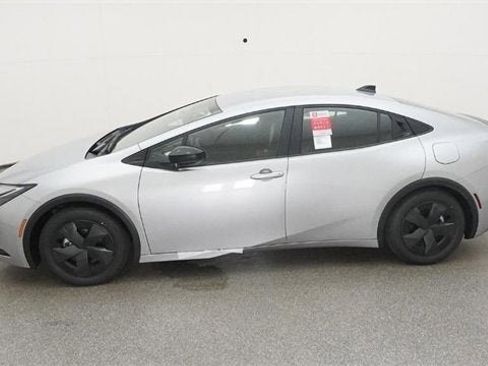 New 2026 Toyota Prius Plug-In Hybrid FWD image 69