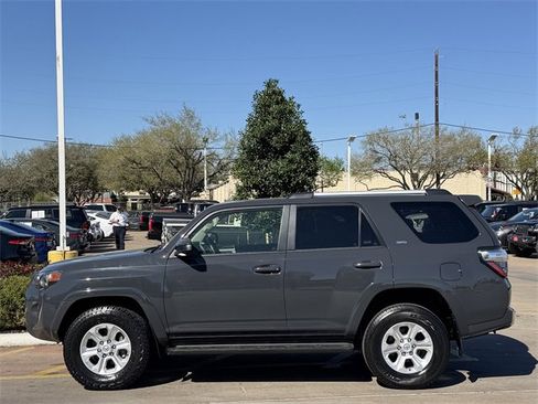Used 2024 Toyota 4Runner SR5 image 4