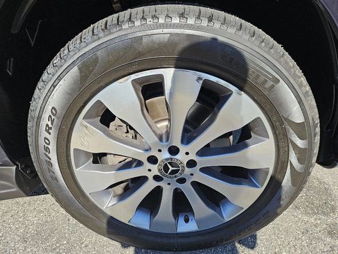 Used 2019 Mercedes-Benz GLS 450 4MATIC image 32