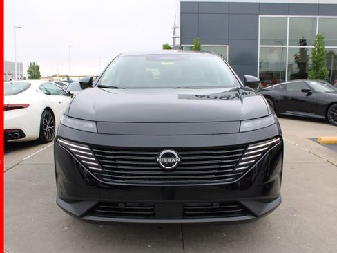 New 2025 Nissan Murano SV w/ Cargo Package image 2