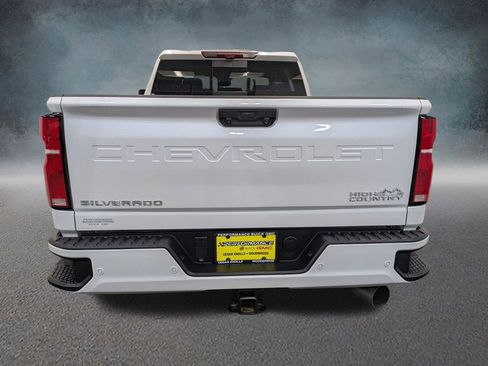 Used 2025 Chevrolet Silverado 2500 High Country w/ High Country Premium Package image 5