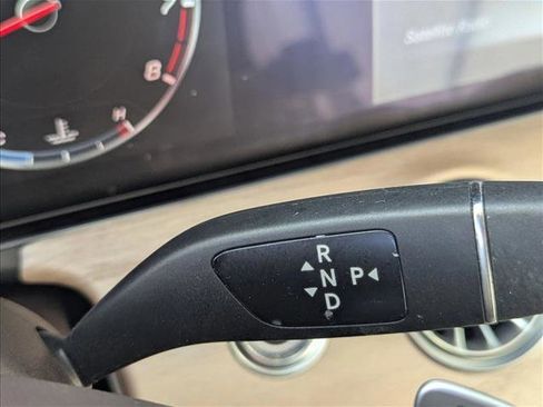 Used 2018 Mercedes-Benz E 400 Coupe image 12