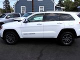 Used 2017 Jeep Grand Cherokee Limited image 2