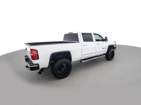 Used 2015 GMC Sierra 2500 SLT w/ Duramax Plus Package image 5