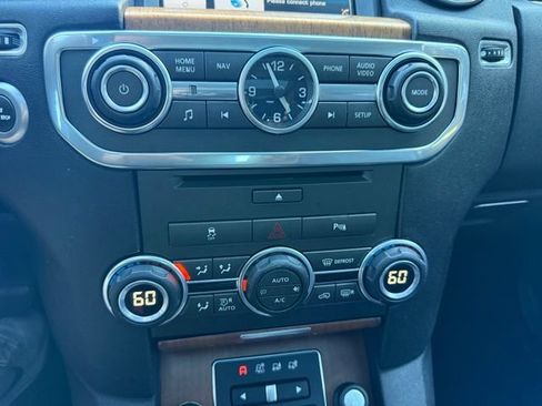 Used 2015 Land Rover LR4 HSE AWD/4WD image 38