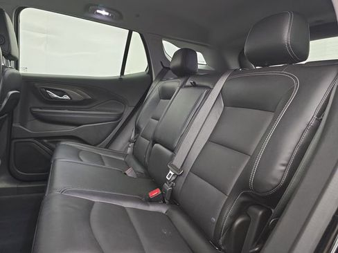 Used 2024 GMC Terrain SLT image 48