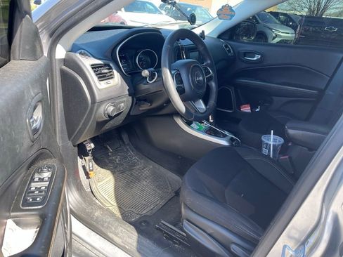 Used 2018 Jeep Compass Sport image 5