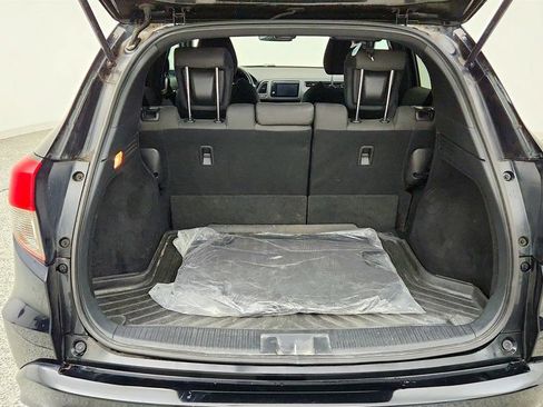 Used 2021 Honda HR-V Sport image 18