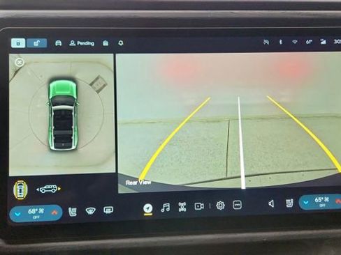 Used 2025 Rivian R1S Adventure image 53