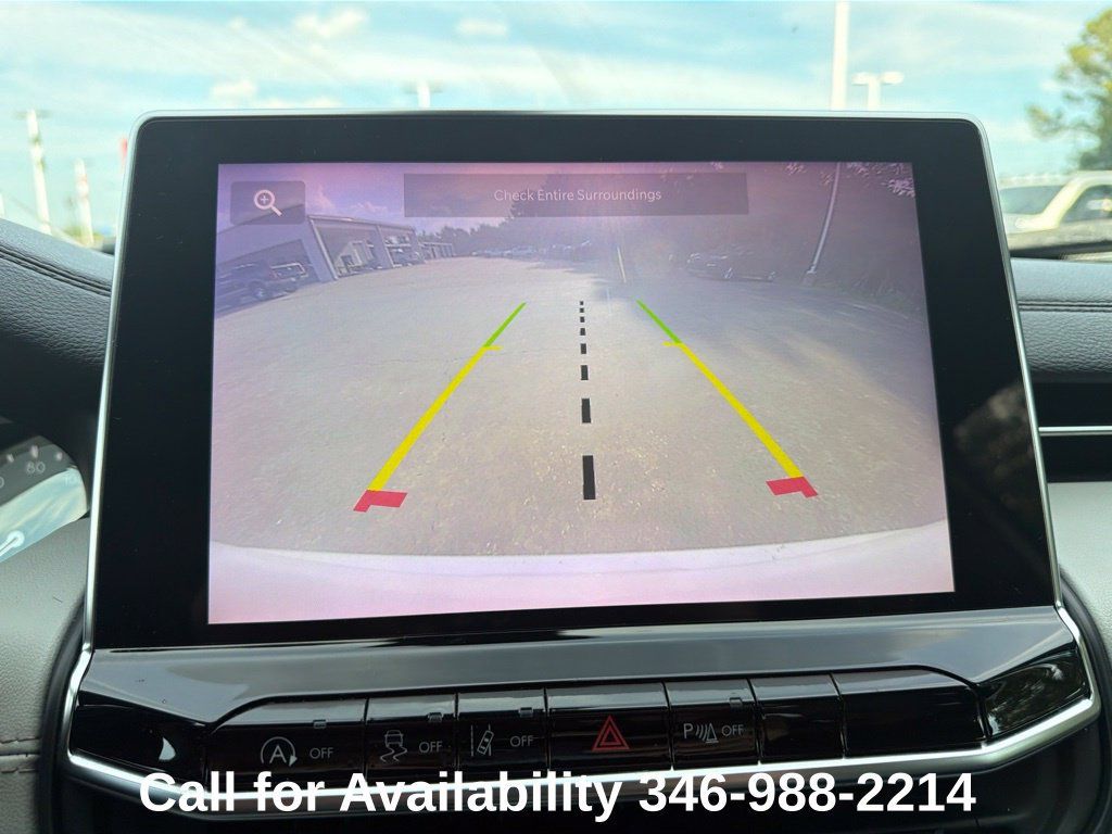 Used 2024 Jeep Compass Limited AWD/4WD image 16