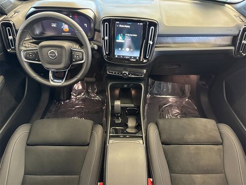 Certified 2023 Volvo C40 P8 Recharge Plus image 12