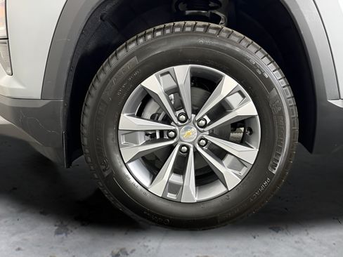 New 2026 Chevrolet Equinox LT AWD/4WD image 22