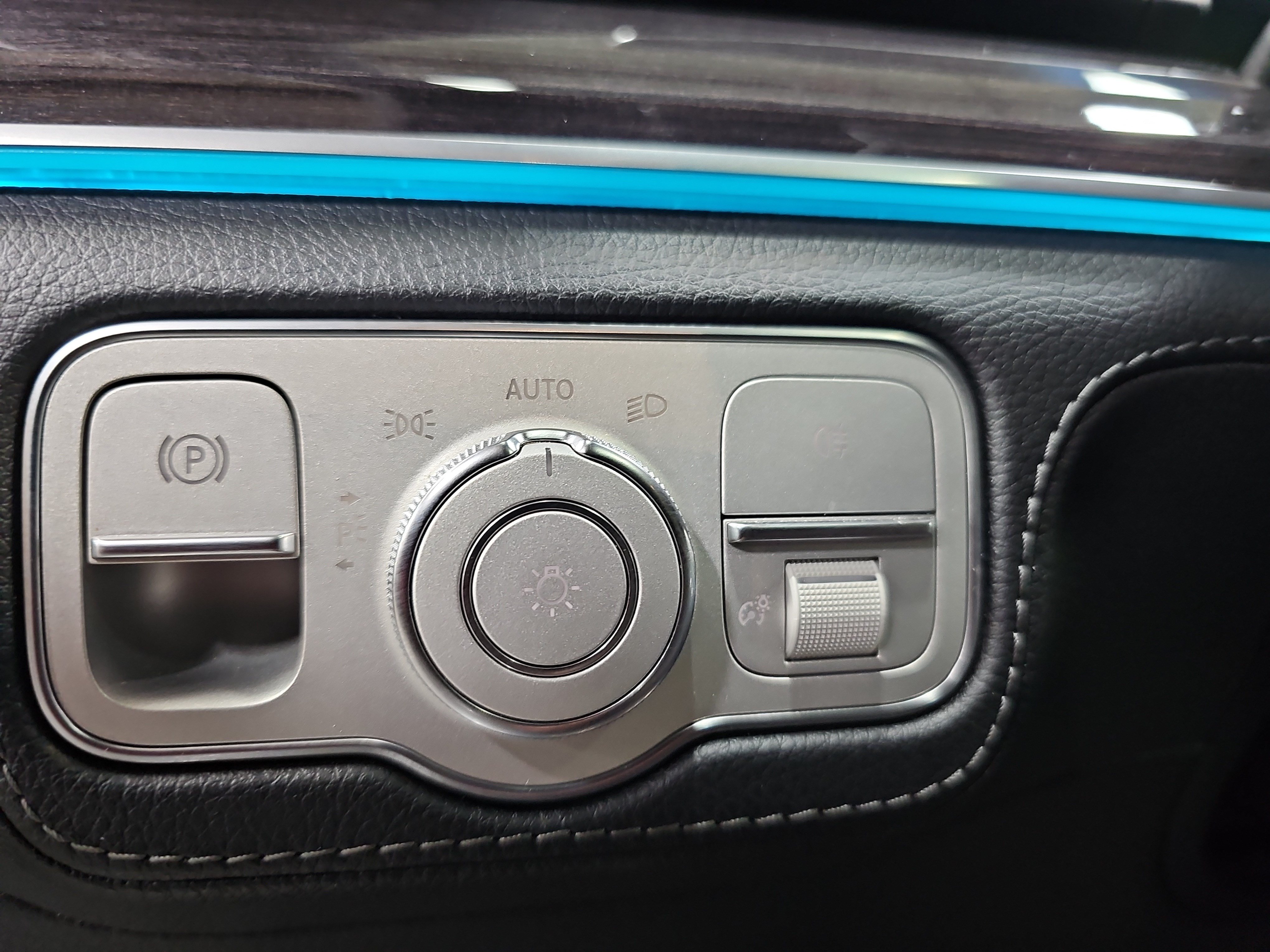 Certified 2020 Mercedes-Benz GLE 350 4MATIC image 29
