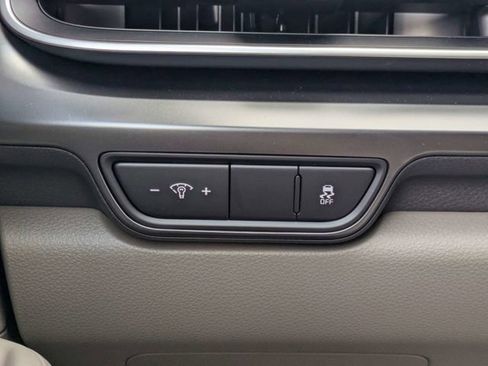New 2026 Kia Carnival LXS FWD image 25