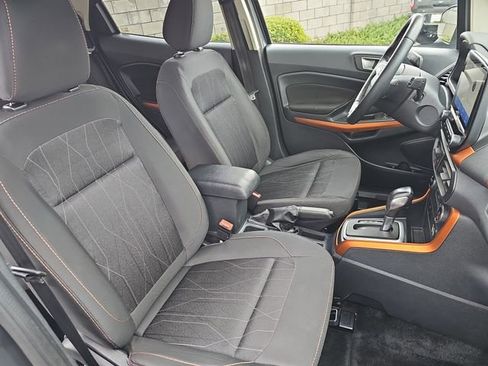 Used 2021 Ford EcoSport SE w/ SE Appearance Package image 10