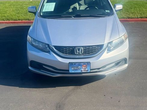 Used 2014 Honda Civic LX image 2