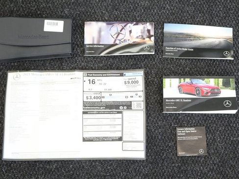 Used 2023 Mercedes-Benz SL 63 AMG 4MATIC w/ Driver Assistance Package image 23