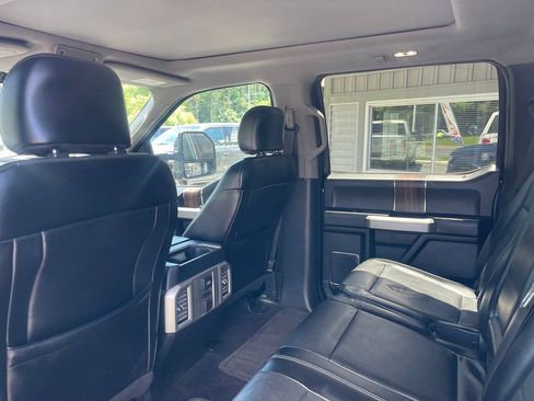 Used 2015 Ford F150 Lariat w/ Equipment Group 502A Luxury AWD/4WD image 25