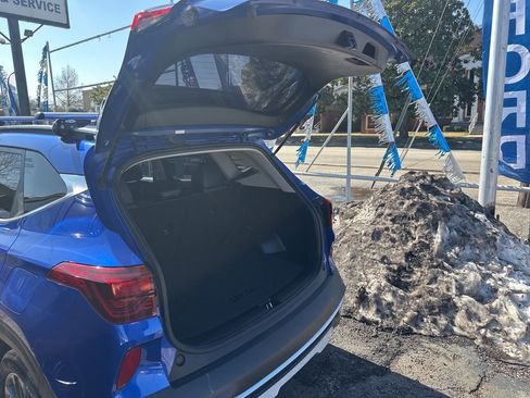 Used 2023 Kia Seltos S w/ Navigation Package image 48