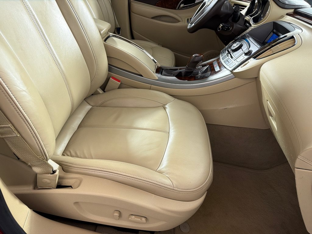 Used 2011 Buick LaCrosse CXL FWD image 20