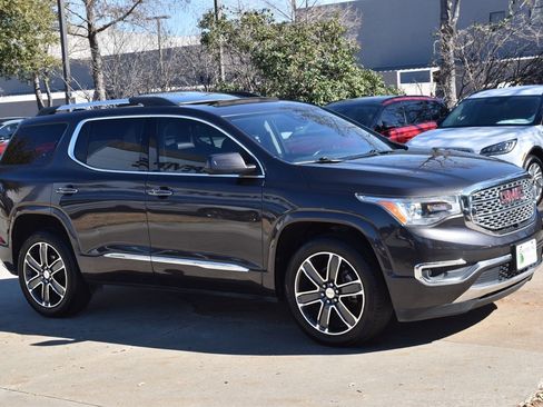Used 2019 GMC Acadia Denali w/ Technology Package image 5