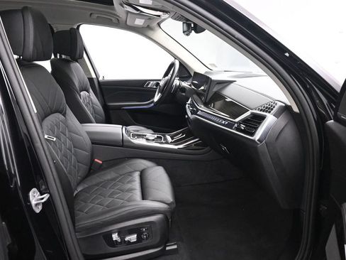 Used 2024 BMW X7 xDrive40i w/ Premium Package AWD/4WD image 29