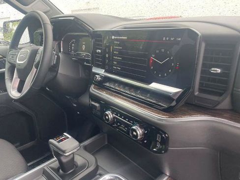 Used 2025 GMC Sierra 1500 Elevation w/ X31 Off-Road Package AWD/4WD image 28