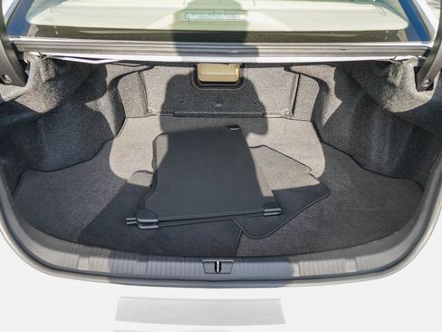 Used 2018 Toyota Avalon XLE image 27