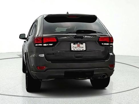 Used 2022 Jeep Grand Cherokee Altitude AWD/4WD image 5