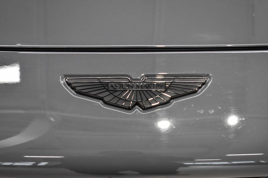 Used 2022 Aston Martin DBX AWD/4WD image 11