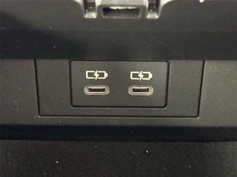 Used 2024 Toyota Prius LE image 34