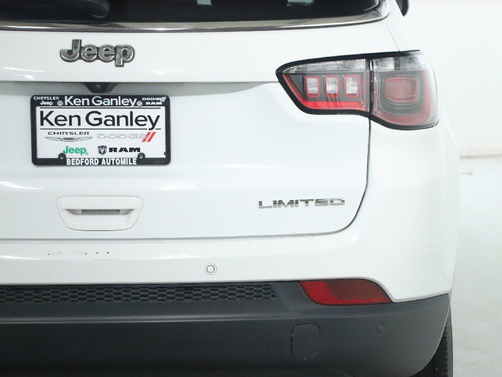 Used 2025 Jeep Compass Limited AWD/4WD image 44