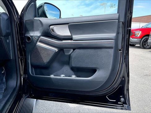 Used 2025 Ford Expedition Max Active AWD/4WD image 23