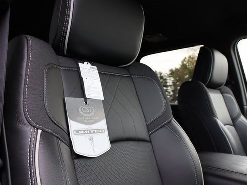 Used 2025 RAM 3500 Limited image 58