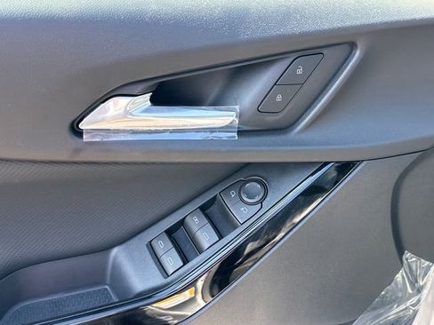 New 2026 Chevrolet Equinox LT w/ Convenience Package II image 11