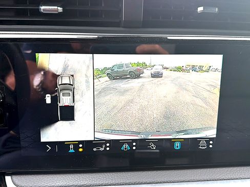 Used 2023 GMC Sierra 1500 Denali RWD image 6
