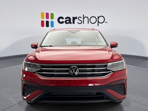 Used 2024 Volkswagen Tiguan SE AWD/4WD image 8