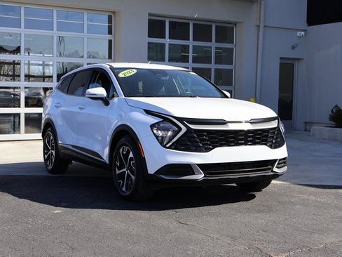 Used 2023 Kia Sportage EX image 1