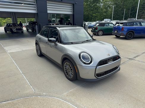 Used 2026 MINI Cooper S FWD image 2