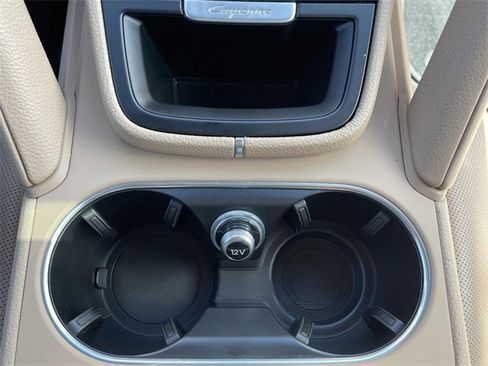 Used 2023 Porsche Cayenne image 14