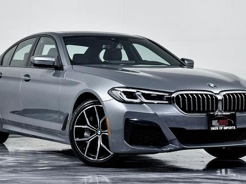 Used 2023 BMW 540i xDrive w/ M Sport Package image 2