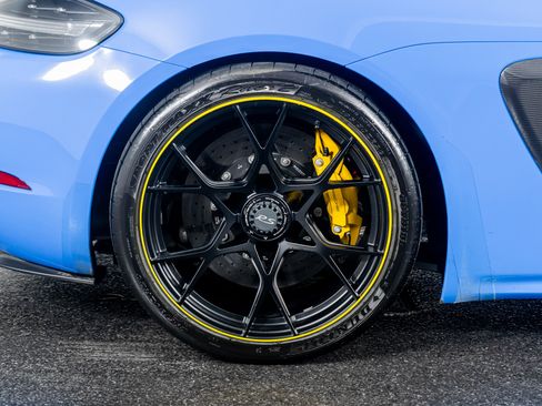 Used 2023 Porsche 718 Cayman GT4 RS w/ Weissach Package image 9