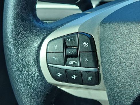 Used 2021 Ford Explorer XLT w/ Equipment Group 202A RWD image 25