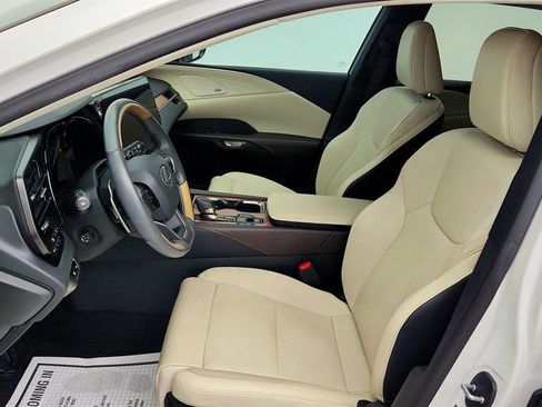 Used 2023 Lexus RX 350 w/ Accessory Package (K3) AWD/4WD image 18