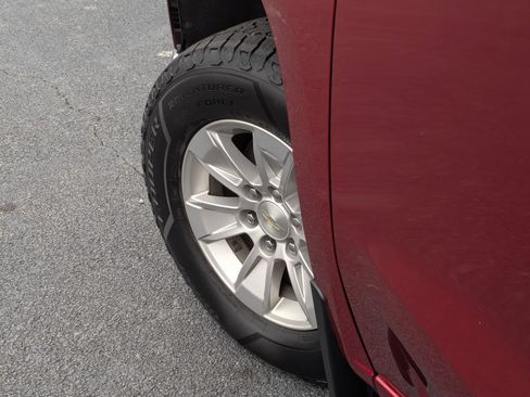 Used 2021 Chevrolet Silverado 1500 LT image 9