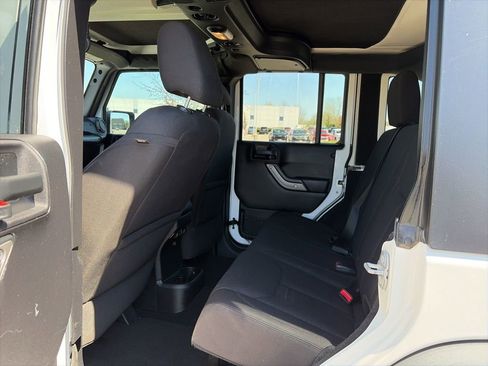 Used 2015 Jeep Wrangler Unlimited Sport w/ Quick Order Package 24S image 33