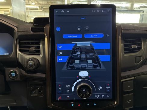 Used 2023 Ford F150 Lightning Lariat w/ Equipment Group 511A High image 17