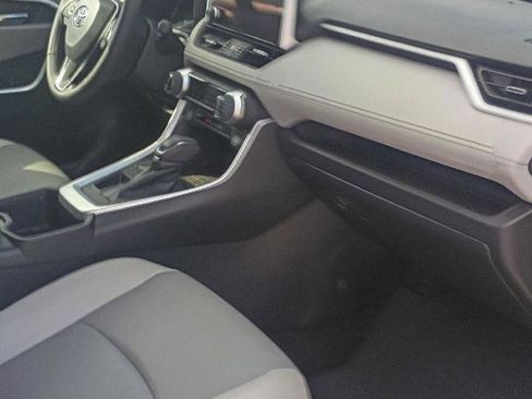 Used 2024 Toyota RAV4 XLE Premium image 20