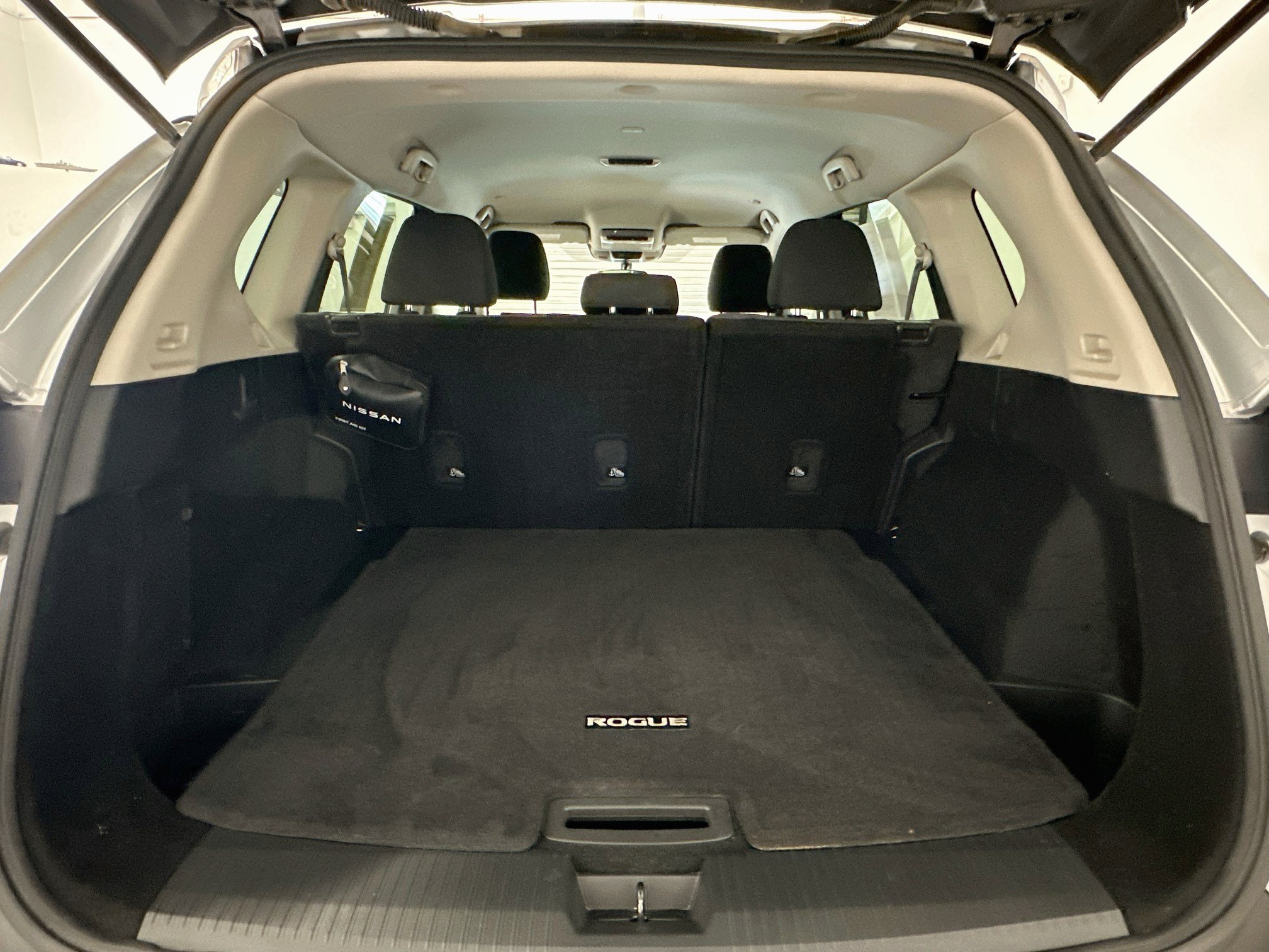 Used 2023 Nissan Rogue SV AWD/4WD image 29