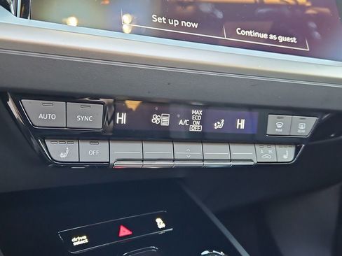 Used 2024 Audi Q4 e-tron Premium Plus w/ Premium Plus image 23